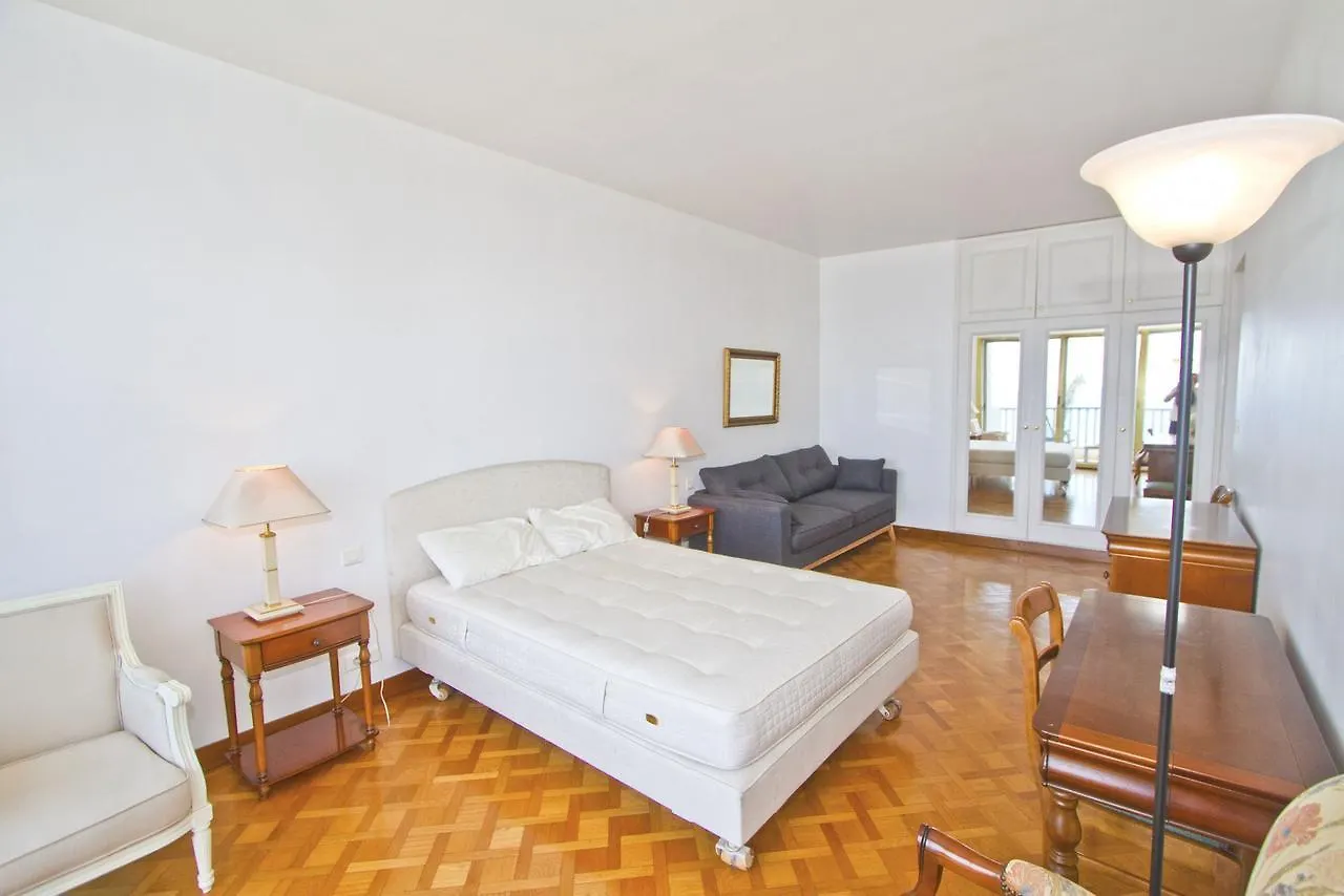 Promenade Holiday - Orient & Sea Nice Appartement